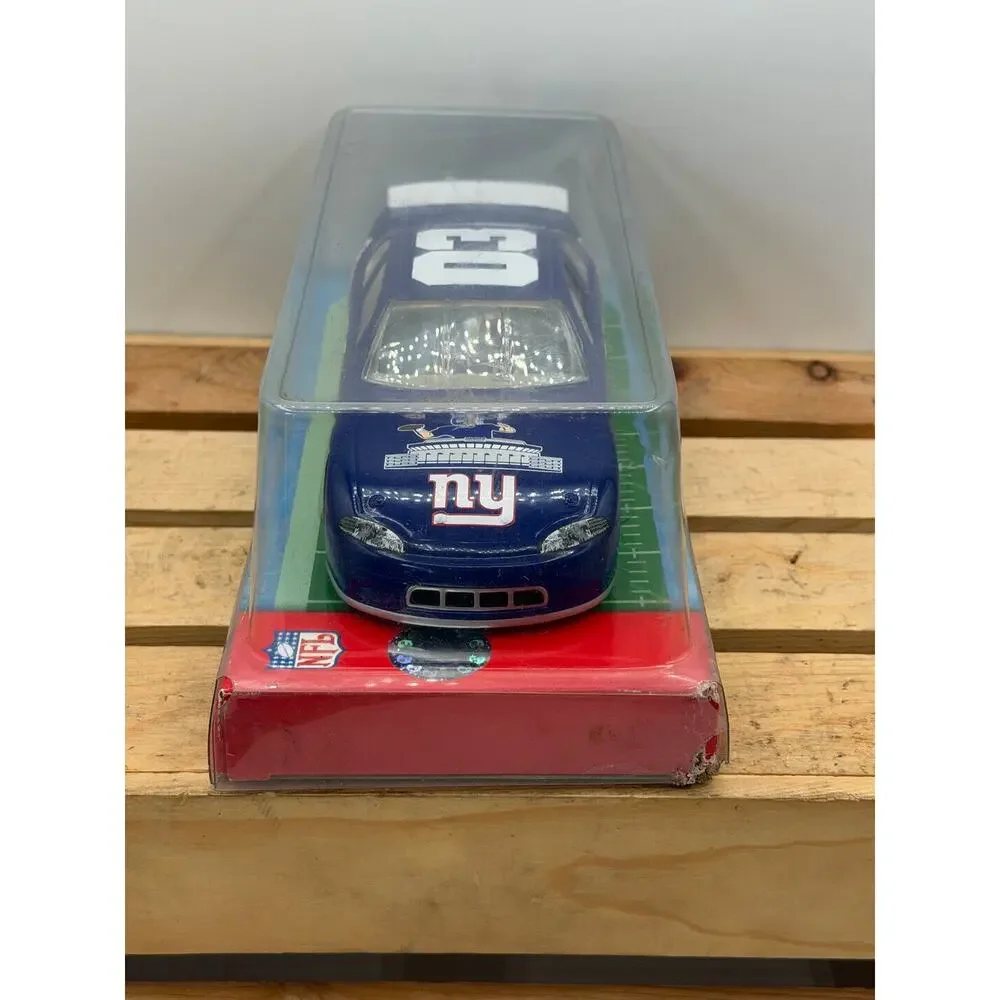 2004 Action Performance McArthur NFL New York Giants #03 1:24 Diecast Stock Car
